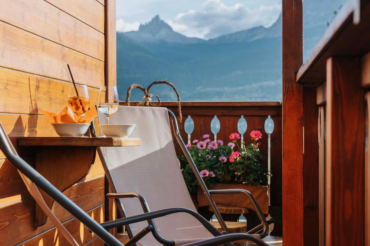 Hotel Panda Cortina- ricarica auto elettriche Cortina dʼAmpezzo Esterno foto