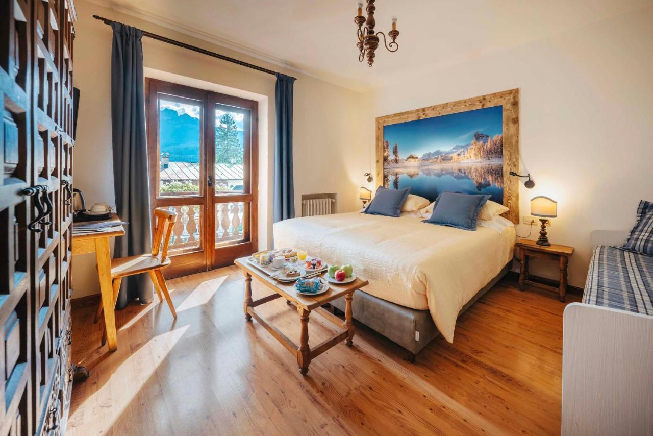 Hotel Panda Cortina- ricarica auto elettriche Cortina dʼAmpezzo Esterno foto