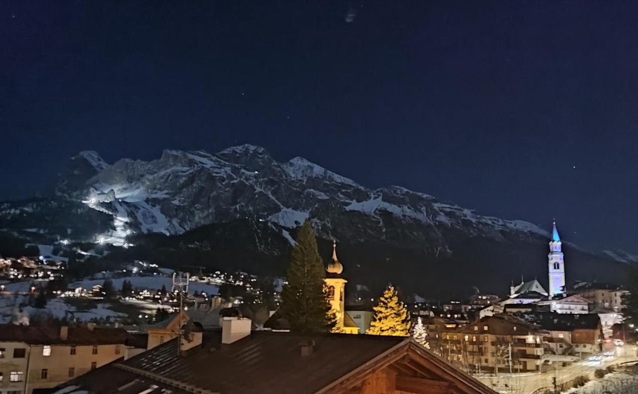 Hotel Panda Cortina- ricarica auto elettriche Cortina dʼAmpezzo Esterno foto