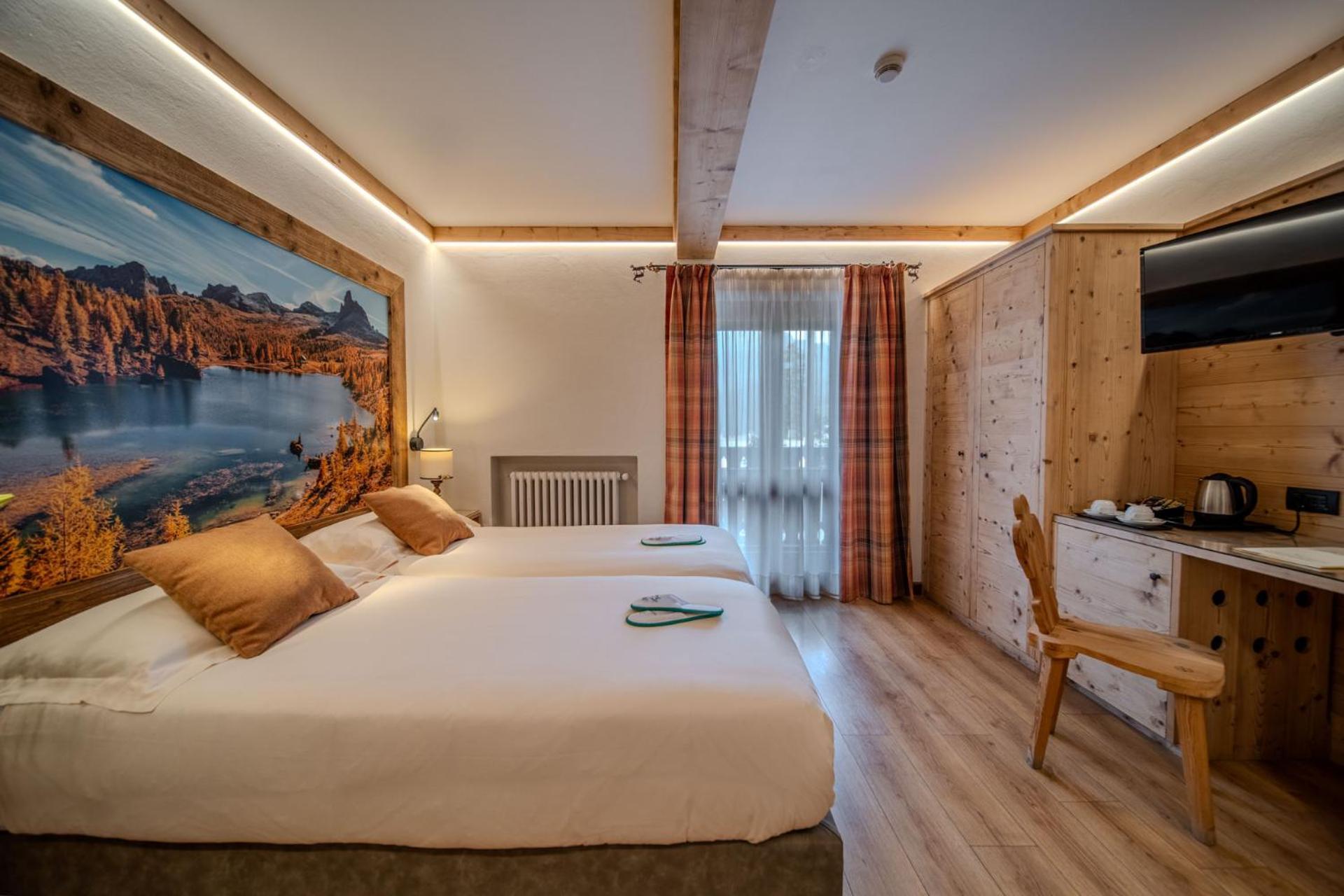 Hotel Panda Cortina- ricarica auto elettriche Cortina dʼAmpezzo Esterno foto