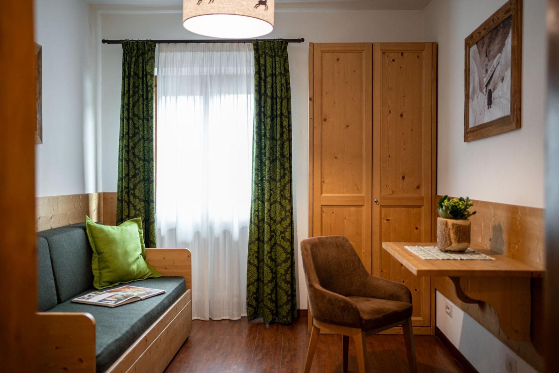 Hotel Panda Cortina- ricarica auto elettriche Cortina dʼAmpezzo Esterno foto