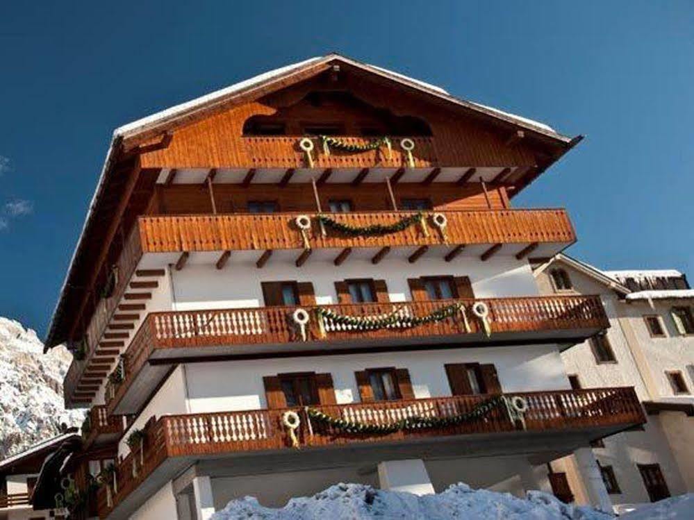 Hotel Panda Cortina- ricarica auto elettriche Cortina dʼAmpezzo Esterno foto